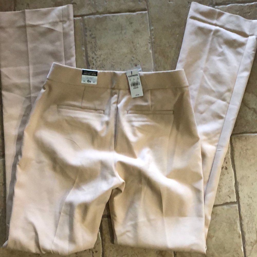 Express Columnist mid-rise barely boot NWT